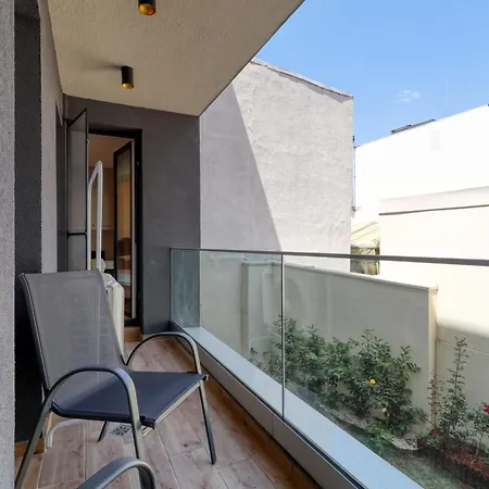 Modern Gem Apartment